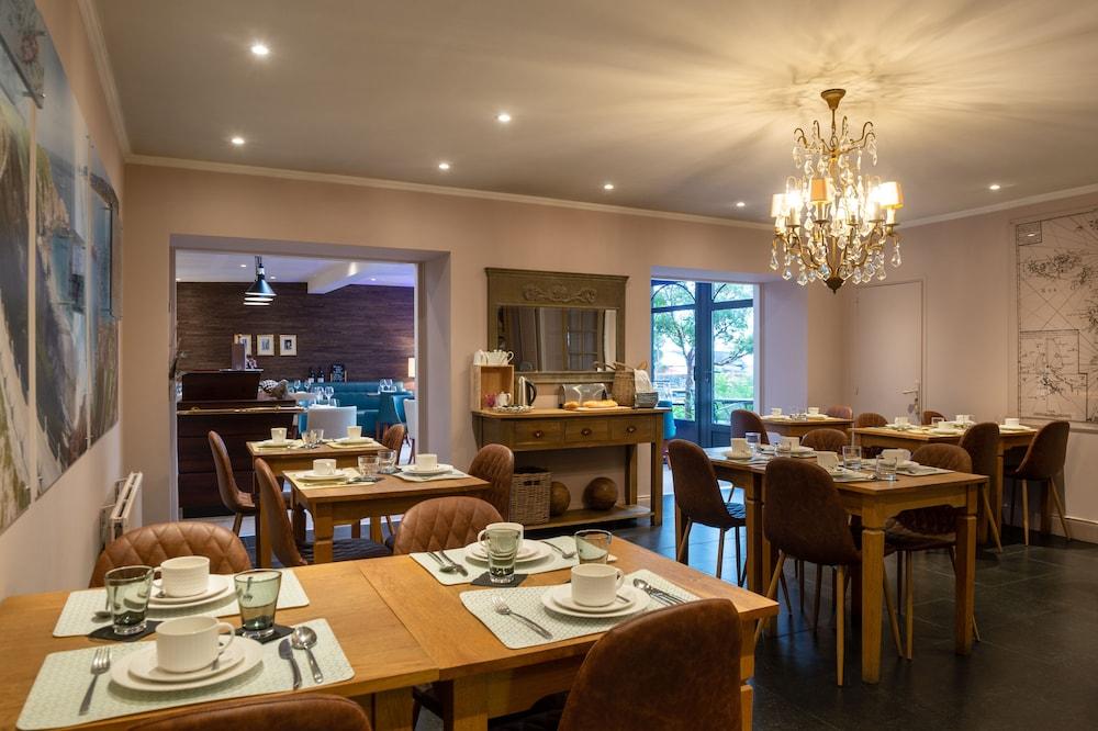 Relais Du Silence Hotel Restaurant Les Ormes 巴讷维尔-卡特里特 外观 照片